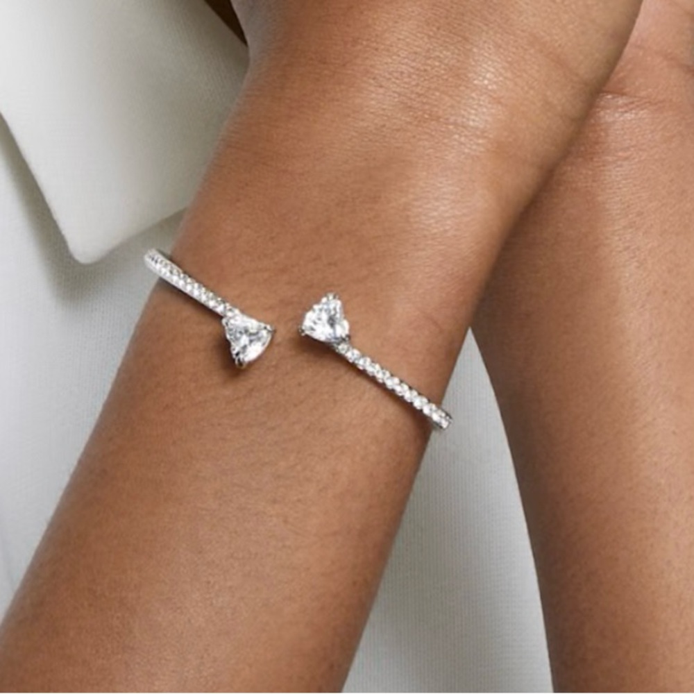 Swavoski Heart, White, Rhodium plated Elegant Silver Heart Bracelet